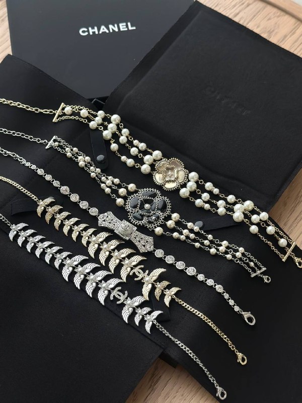 Чокеры Chanel